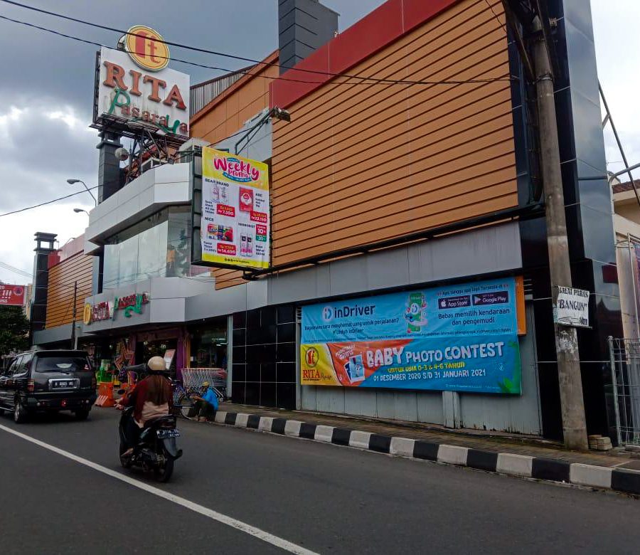 Banner InDrive di Mall